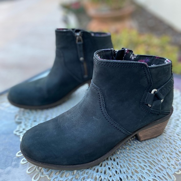 Teva Women’s Foxy Black Leather Booties 8.5 - Picture 8 of 14